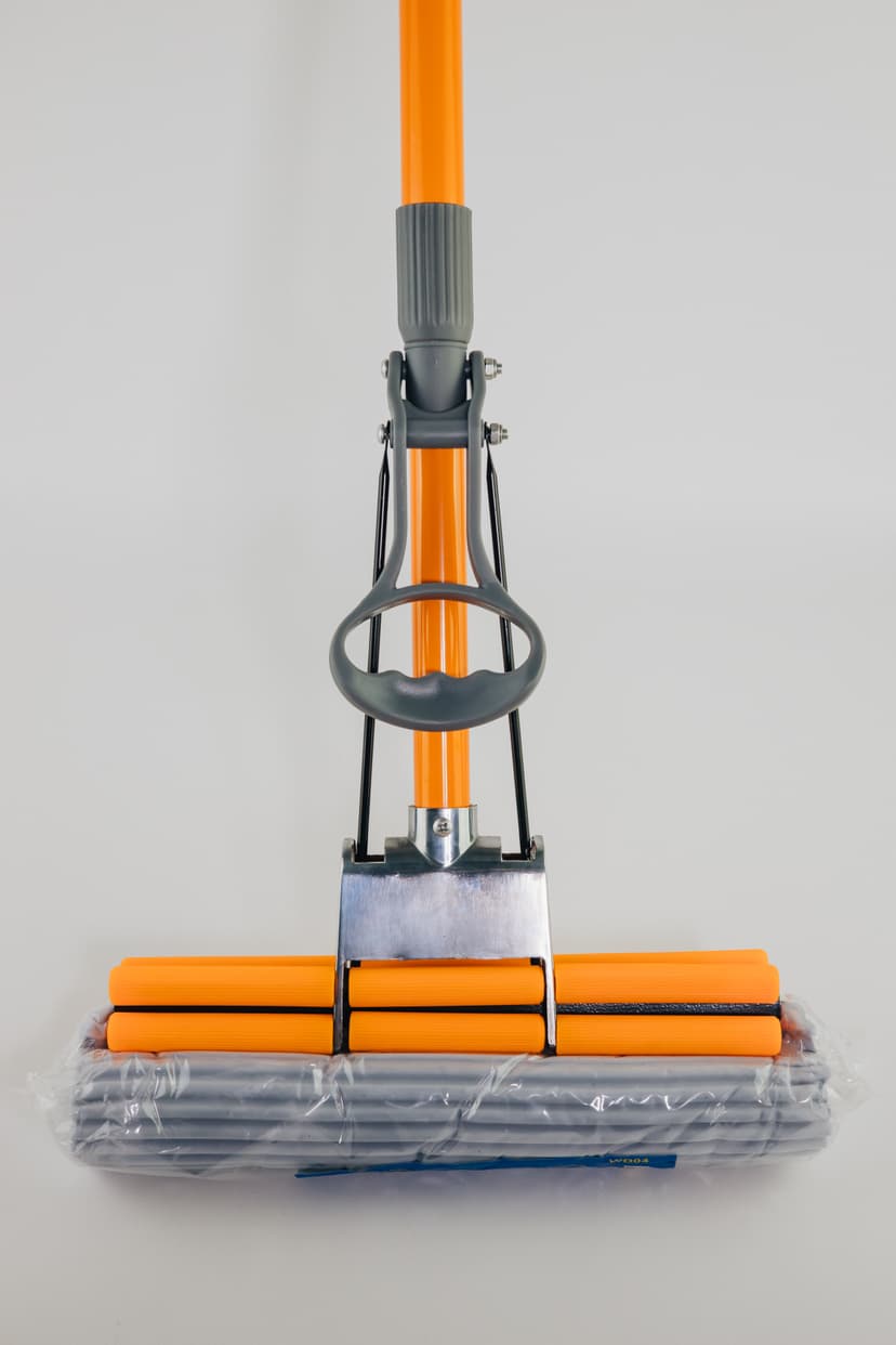 Швабра роликова WD04 з подвійнім віджимом, 110см (WERK)