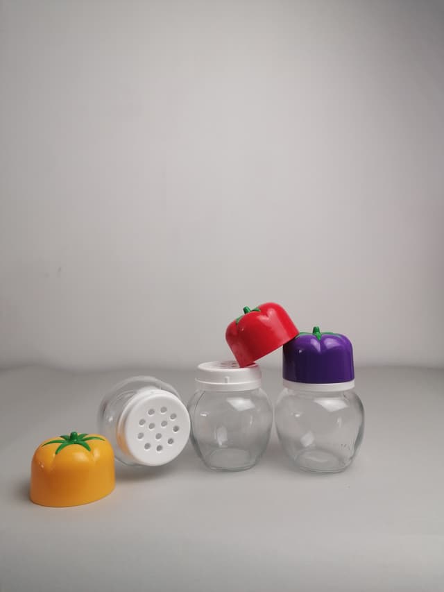 VT-161003 Ємність скляна для спецій Tomato VITTORA, 210мл, фіолетова