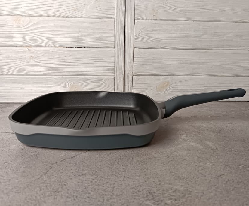 PR-2322-28 Сковорода гриль Arma 28х5см, PEPPER