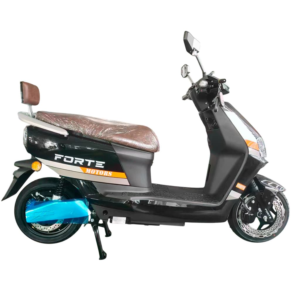 Скутер акумуляторний FORTE STRIKER чорний