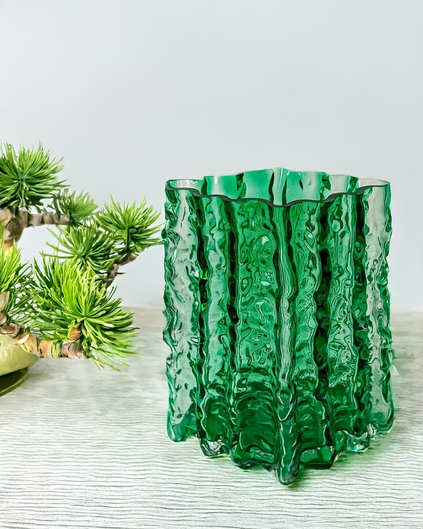 VT-V-0004 Ваза скляна Смарагд (зелена) 20.5см, VITTORA