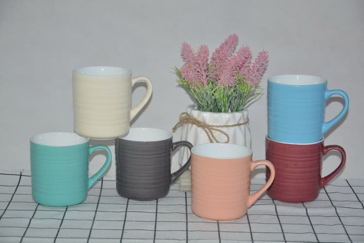 VT-C-44410 Чашка Кольорові лінії, Vittora 410мл