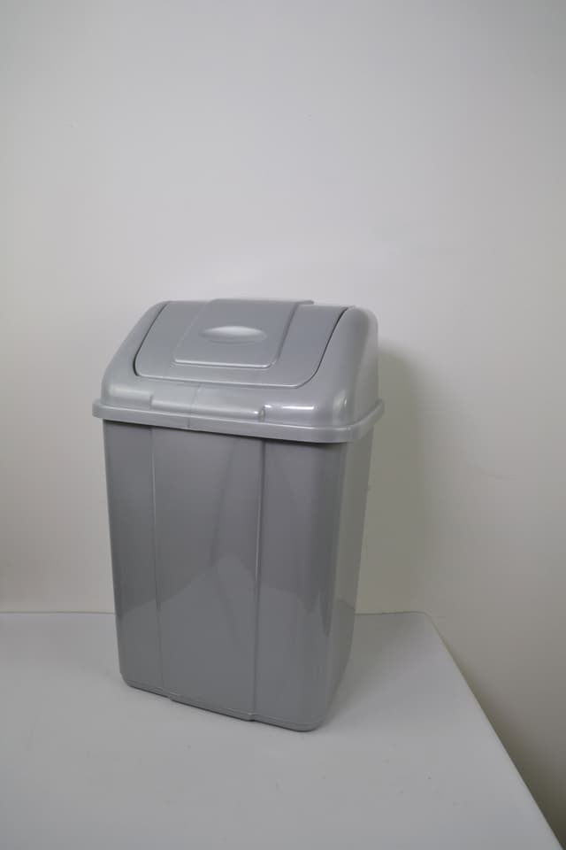 W-1079 Відро для сміття з поворотною кришкою WERK, 9.5л