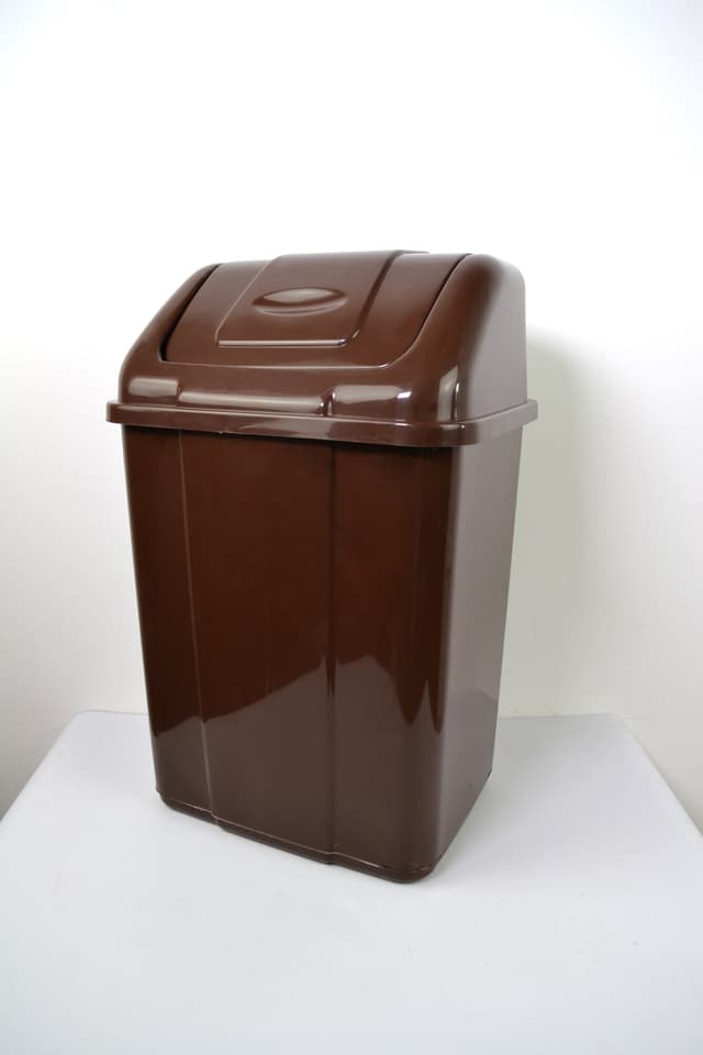 W-1078 Відро для сміття з поворотною кришкою WERK, 5л